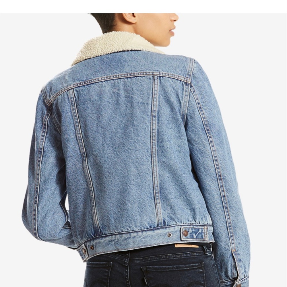 Levi's Blue Jean Jacket with Cream Sherpa Lining - Picture 2 of 6